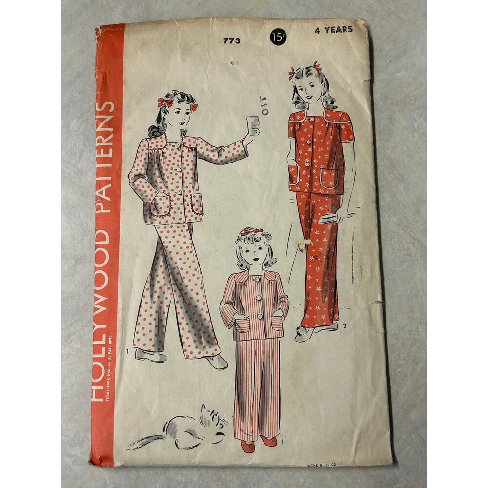 Vintage 1940's Hollywood Pattern #773 Two Piece Girls Pajamas‎ Size 4 Years HTF